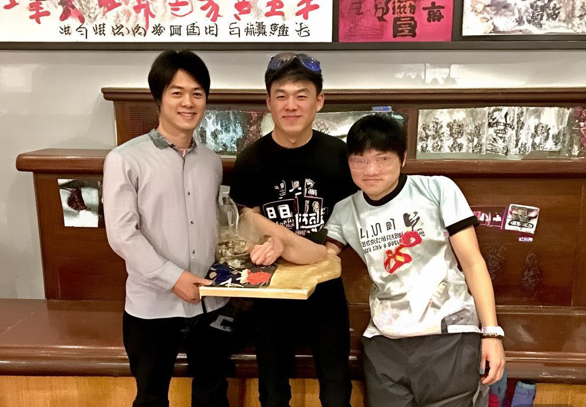 欧冠小组赛战报：皇马领跑，巴塞罗那、拜仁慕尼黑、利物浦关键胜利改写积分榜